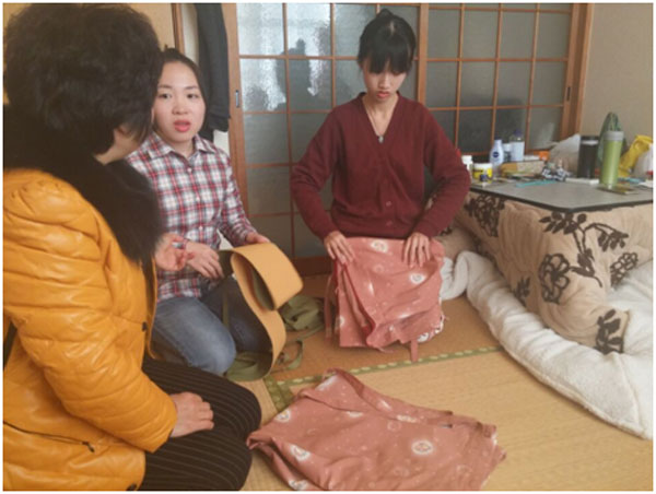 沈纯琼副院长向学生了解在日实习情况