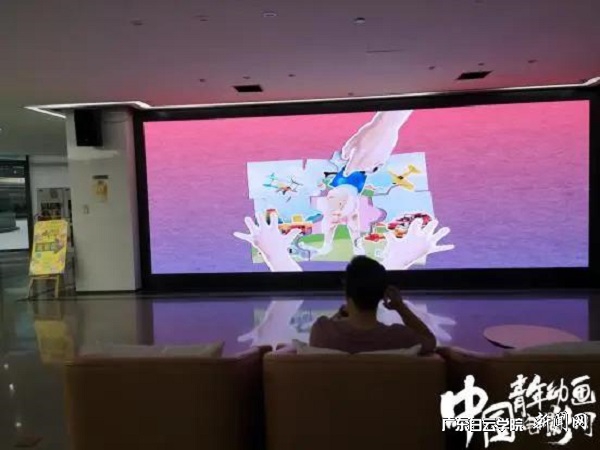 现场展映.jpg