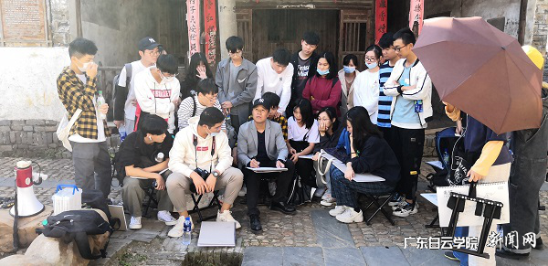 艺术设计学院师生前往江西进行红色主题写生.png