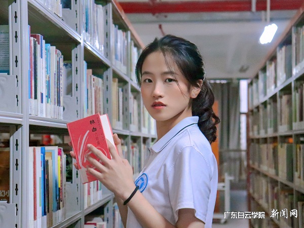 20学前4马淑炜《白云之美》2.jpg