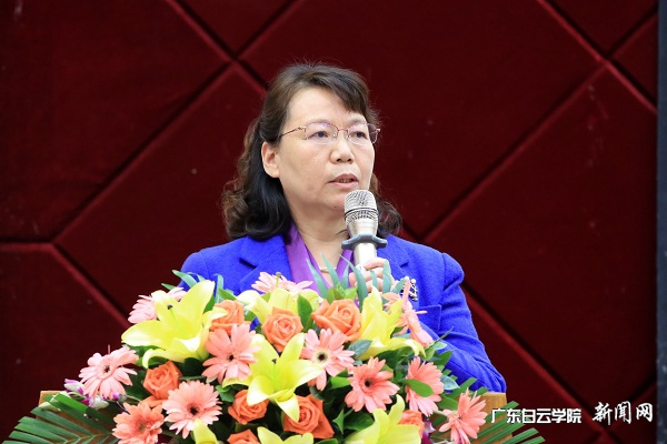 程玮副校长总结讲话.jpg
